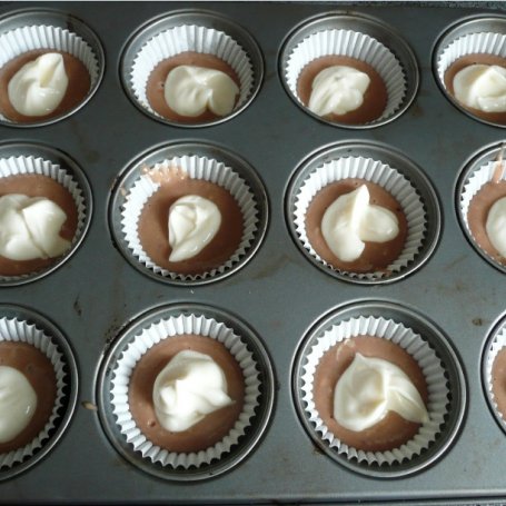 Krok 1 - Muffinki z białym serkiem foto