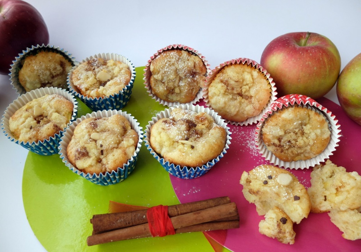 Muffinki z cydrem i jabłkami  foto
