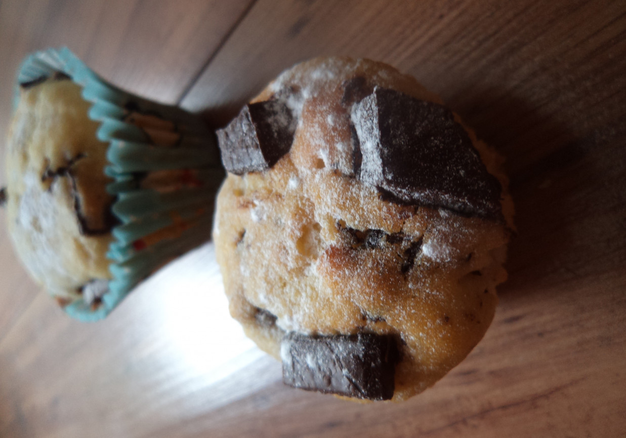 Muffinki z czekoladą :) foto