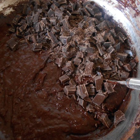 Krok 5 - Muffinki z czekoladą foto