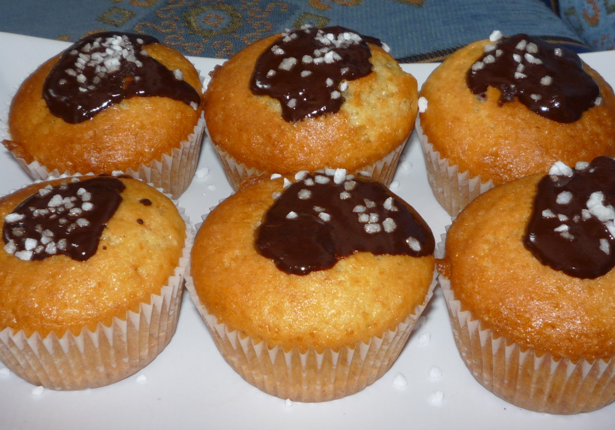 Muffinki z czekoladą  foto