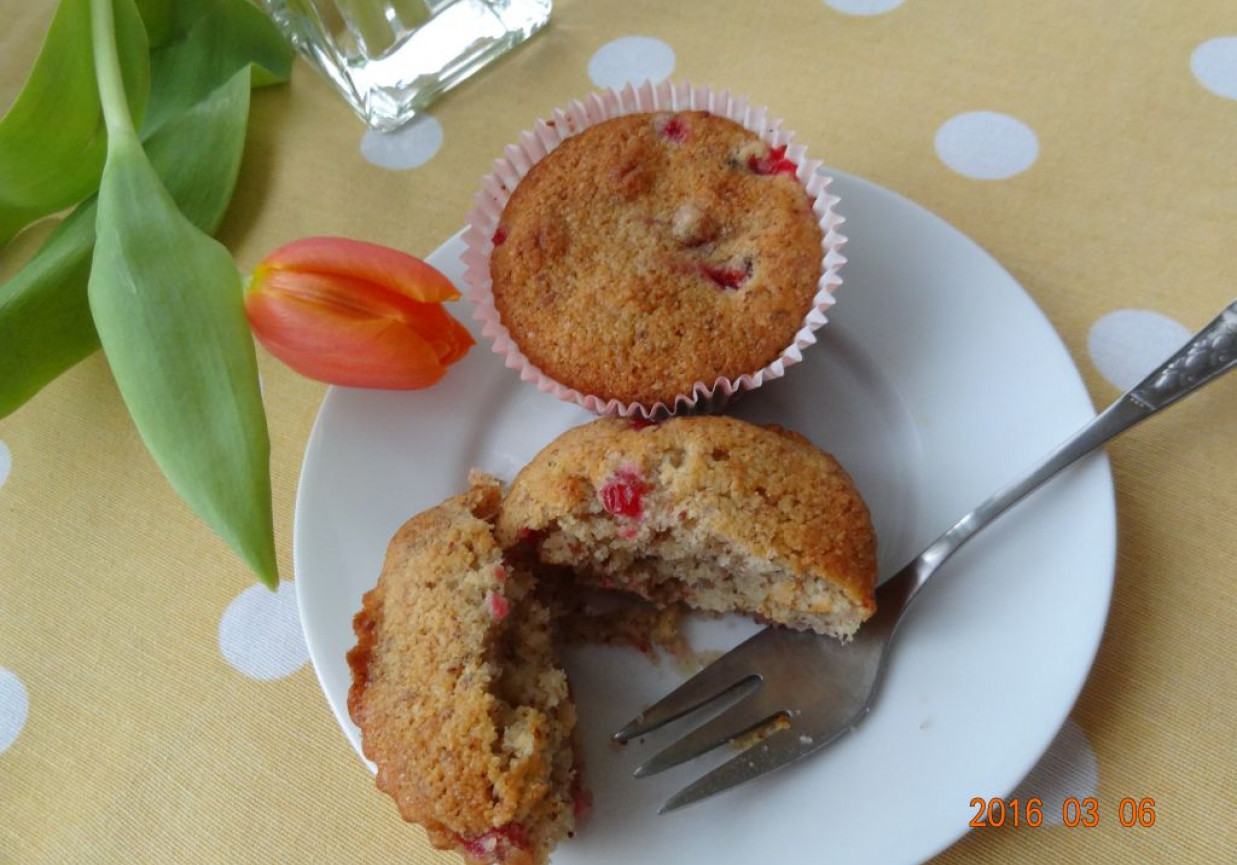 Muffinki z czerwoną porzeczką foto