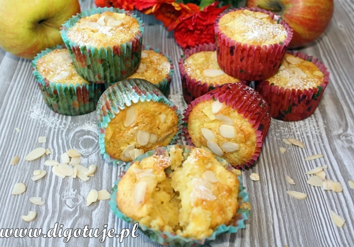 Muffinki z jabłkami i olejem kokosowym (długa świeżość)  foto