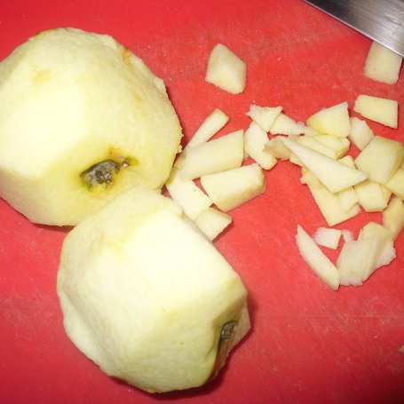 Krok 3 - Muffinki  z jabłkami i żurwainą  foto