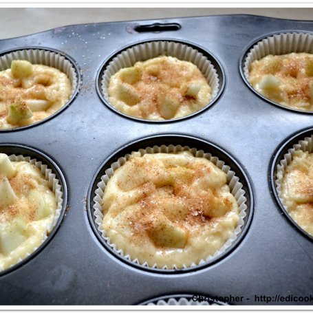 Krok 6 - Muffinki z jabłkami  foto