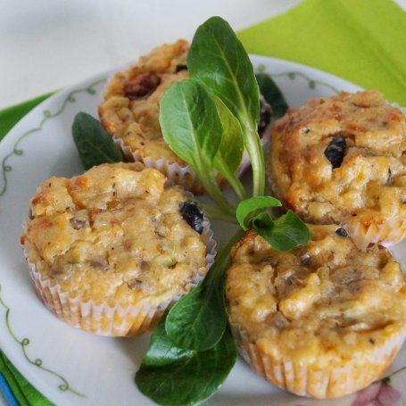 Krok 5 - Muffinki z kuskusem na wytrawnie foto