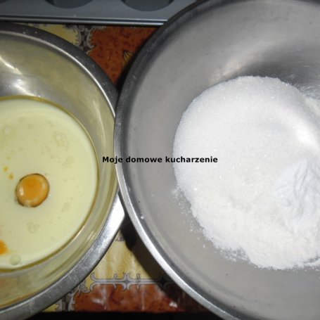 Krok 1 - Muffinki z masą kajmakową foto