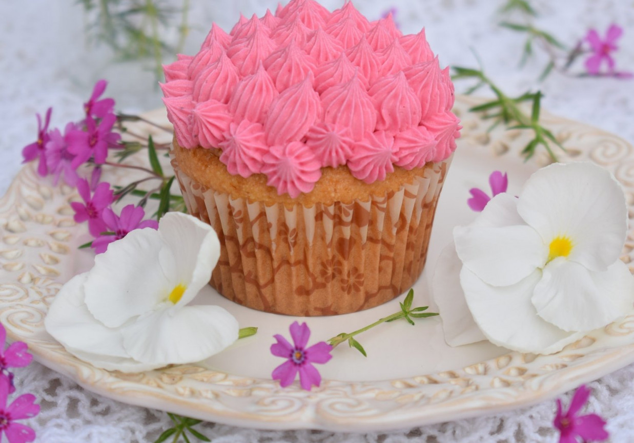 Muffinki z maślanym kremem foto