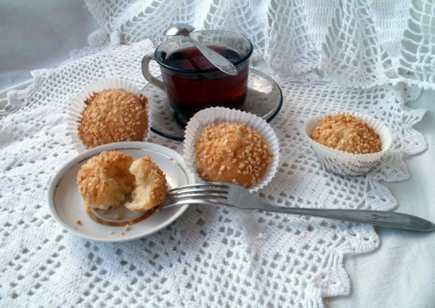Fotografia przedstawiająca Muffinki z migdałami