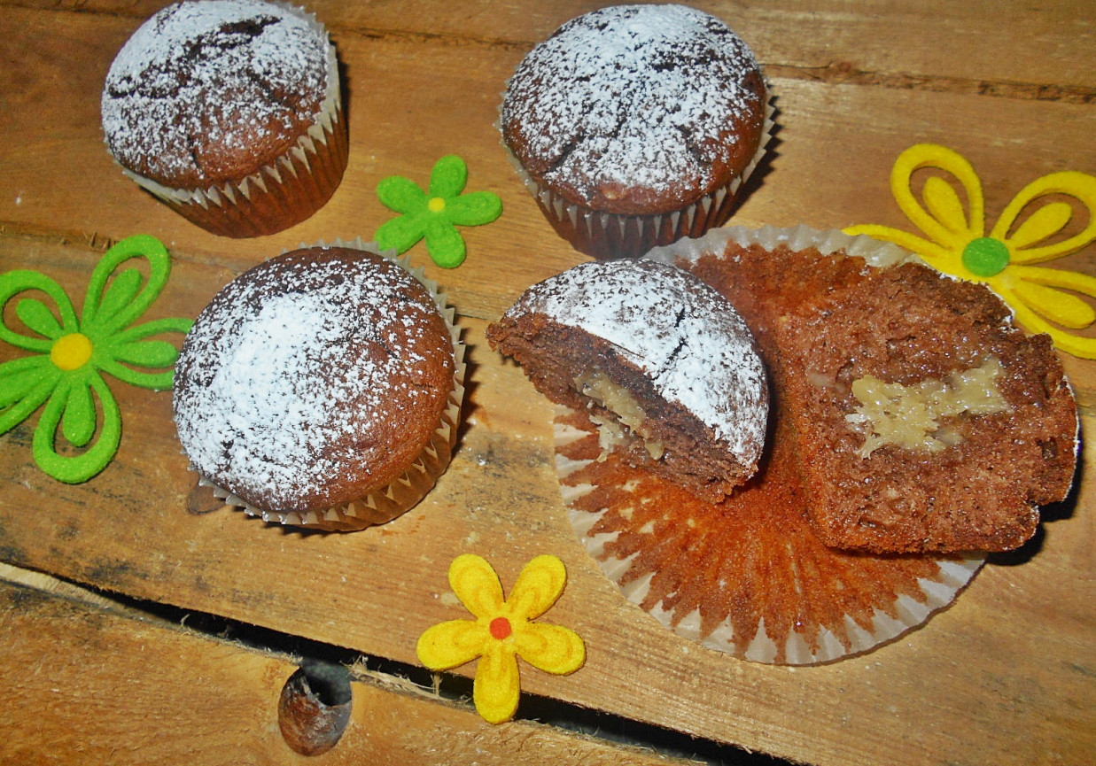 Muffinki z nadzieniem kokosowym foto