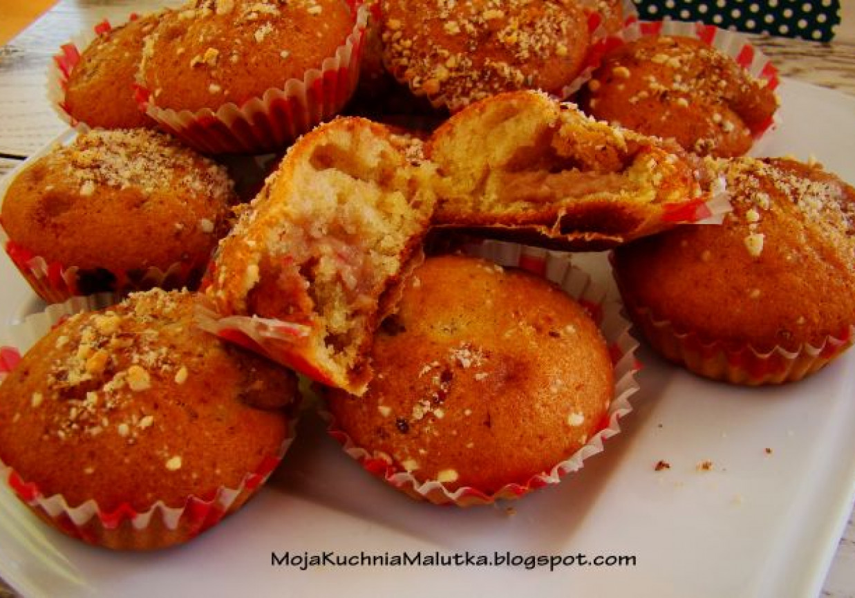 Muffinki z nadziewane kaszką manną foto
