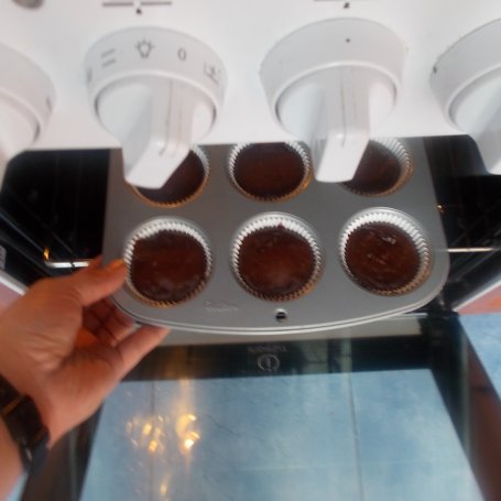Krok 2 - Muffinki z niebieskim kremem foto