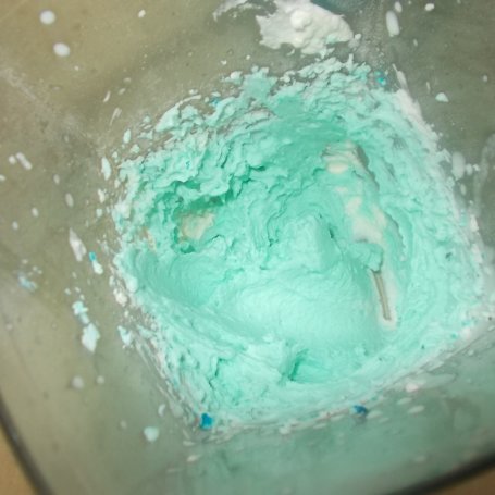 Krok 5 - Muffinki z niebieskim kremem foto