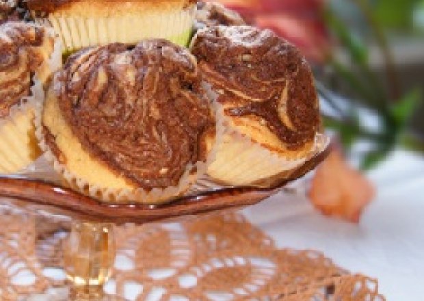 Fotografia przedstawiająca Muffinki z nutella