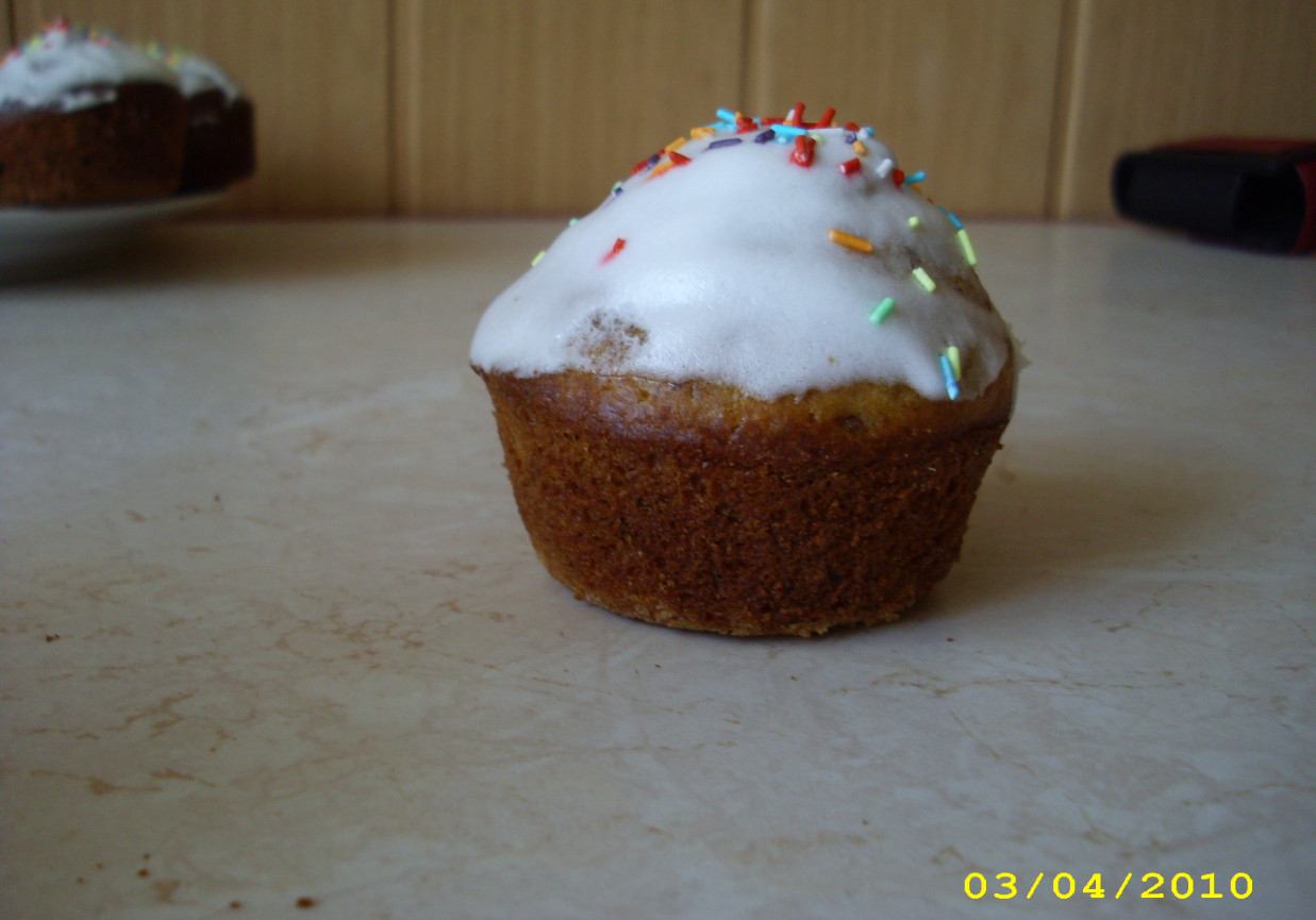 muffinki z orzechami foto