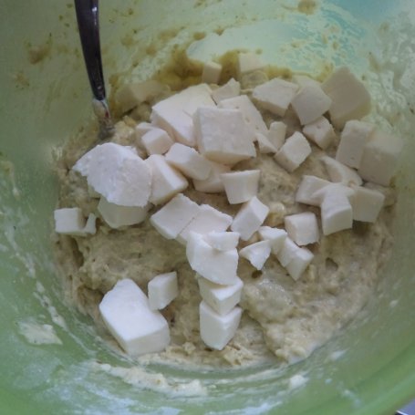 Krok 5 - Muffinki z pesto bazyliowym , Mozzarellą i słonecznikiem :) foto
