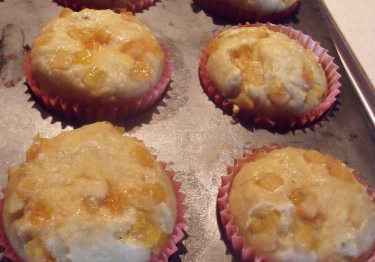 Muffinki z pomarańczową nutą foto