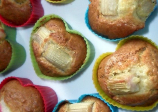 Muffinki z rabarbarem foto