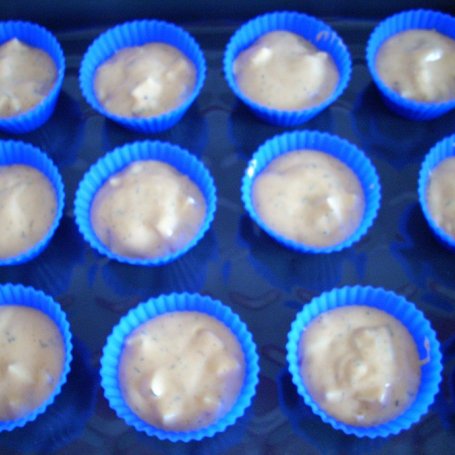 Krok 3 - Muffinki z serem i wędliną foto