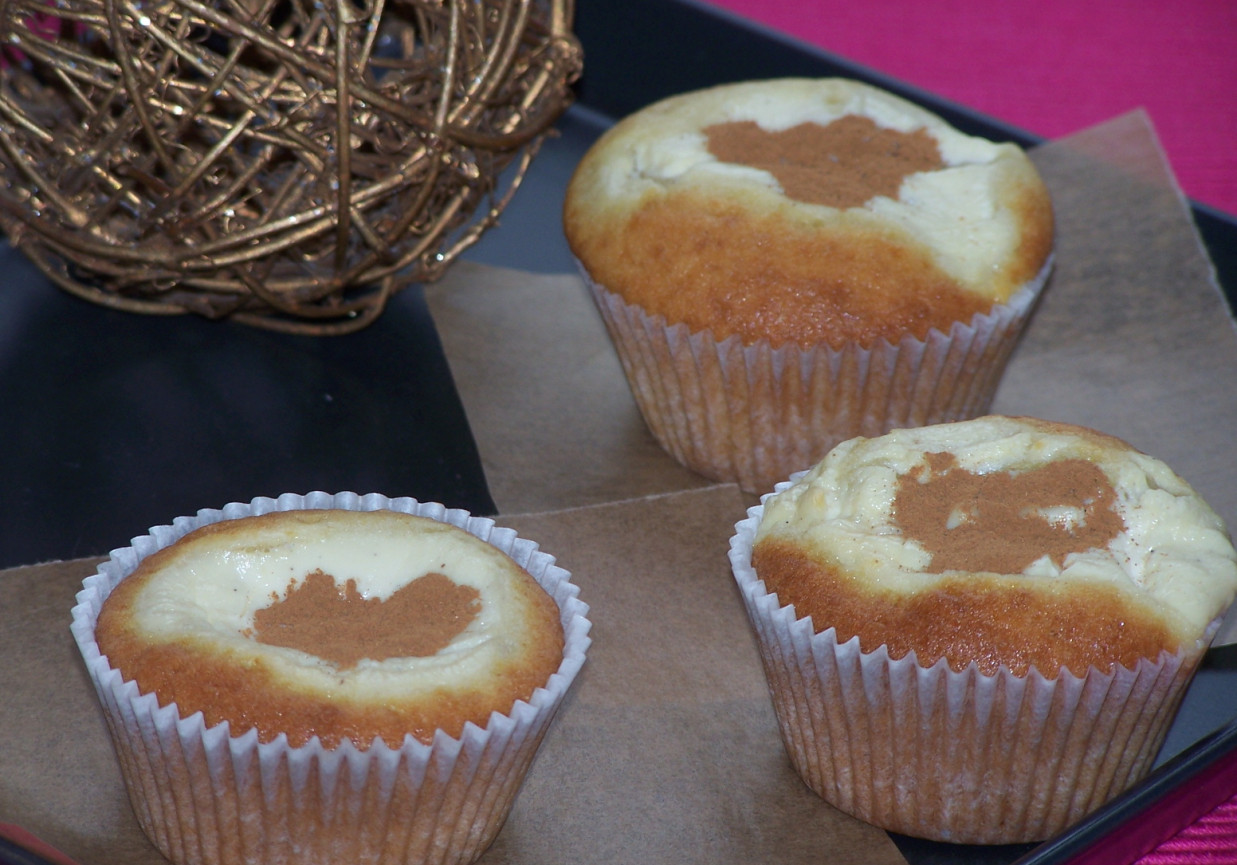 Muffinki z serkiem waniliowym, czyli szybkie smakołyki :) foto