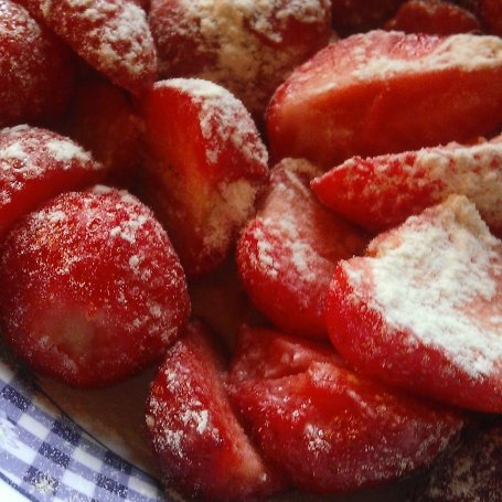 Krok 3 - Muffinki z truskawkami foto