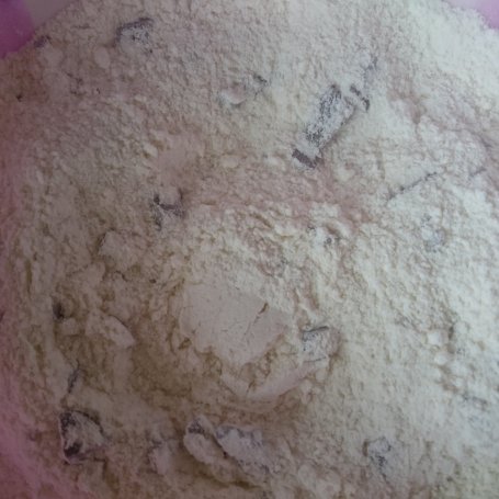 Krok 3 - Muffinki ze śliwkami i czekoladą foto