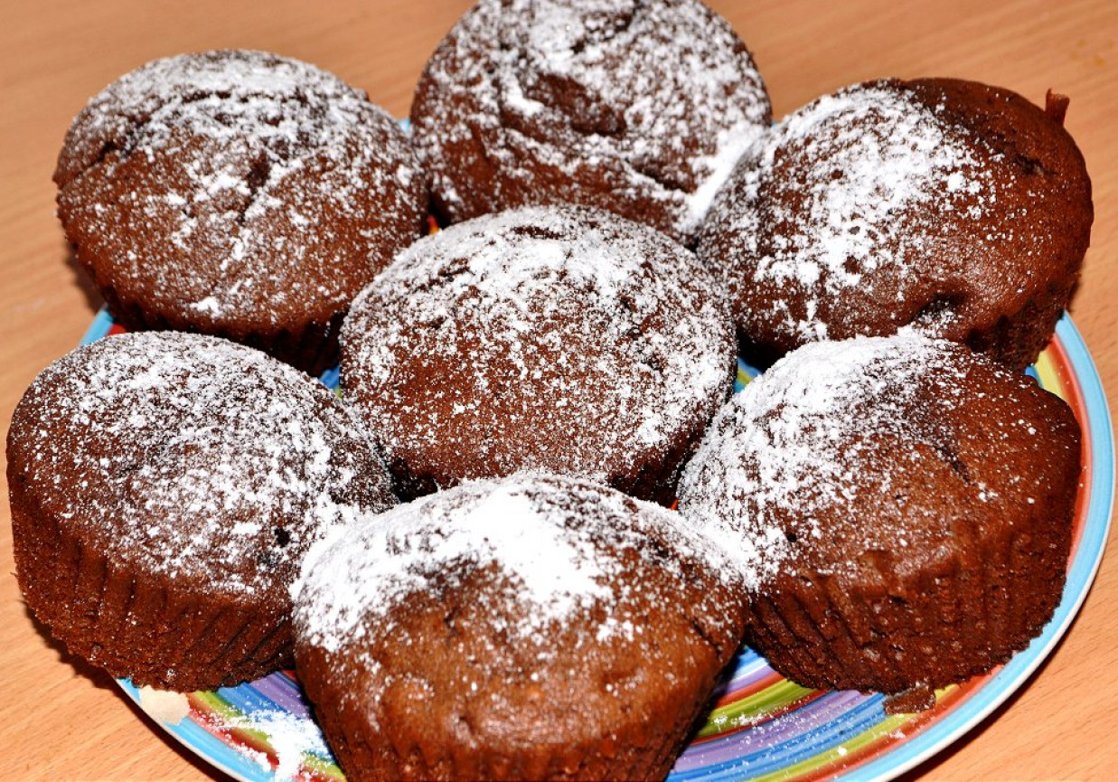 Muffinki murzynki na zsiadłym mleku foto