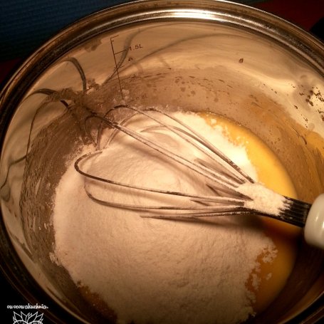 Krok 2 - Muffiny bananowe z czekoladą foto