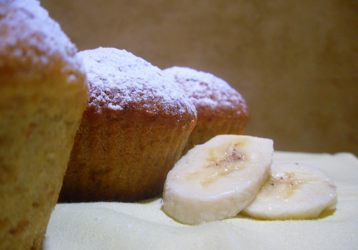 Muffiny bananowo-jogurtowe foto
