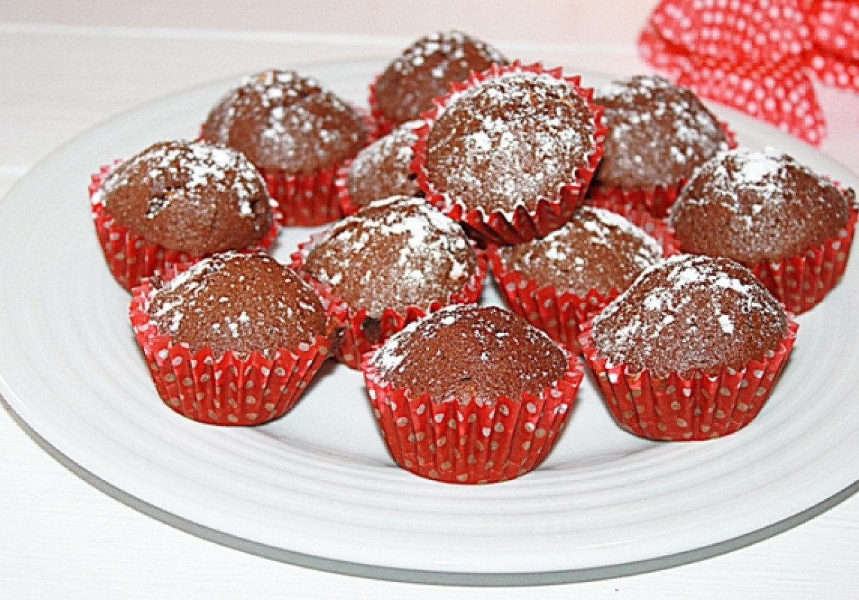 Muffiny czekoladowe z nutą cytrynową foto