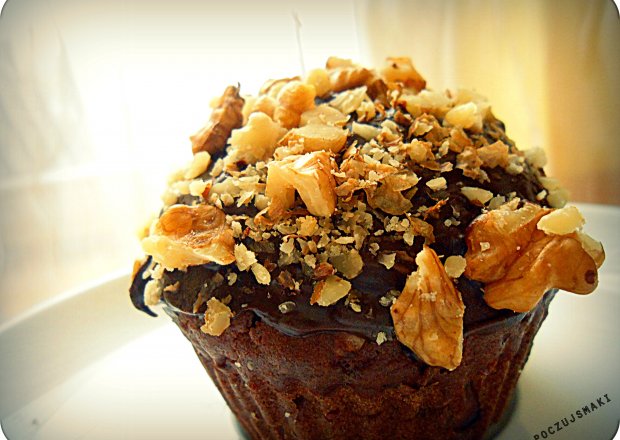 Fotografia przedstawiająca Muffiny czekoladowo-orzechowe