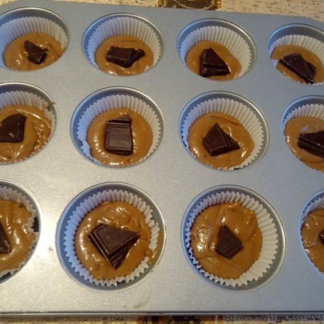 Krok 3 - Muffiny kawowe z czekoladą foto