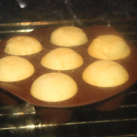 Krok 7 - Muffiny piaskowe pieczone w formie sliikonowej  foto