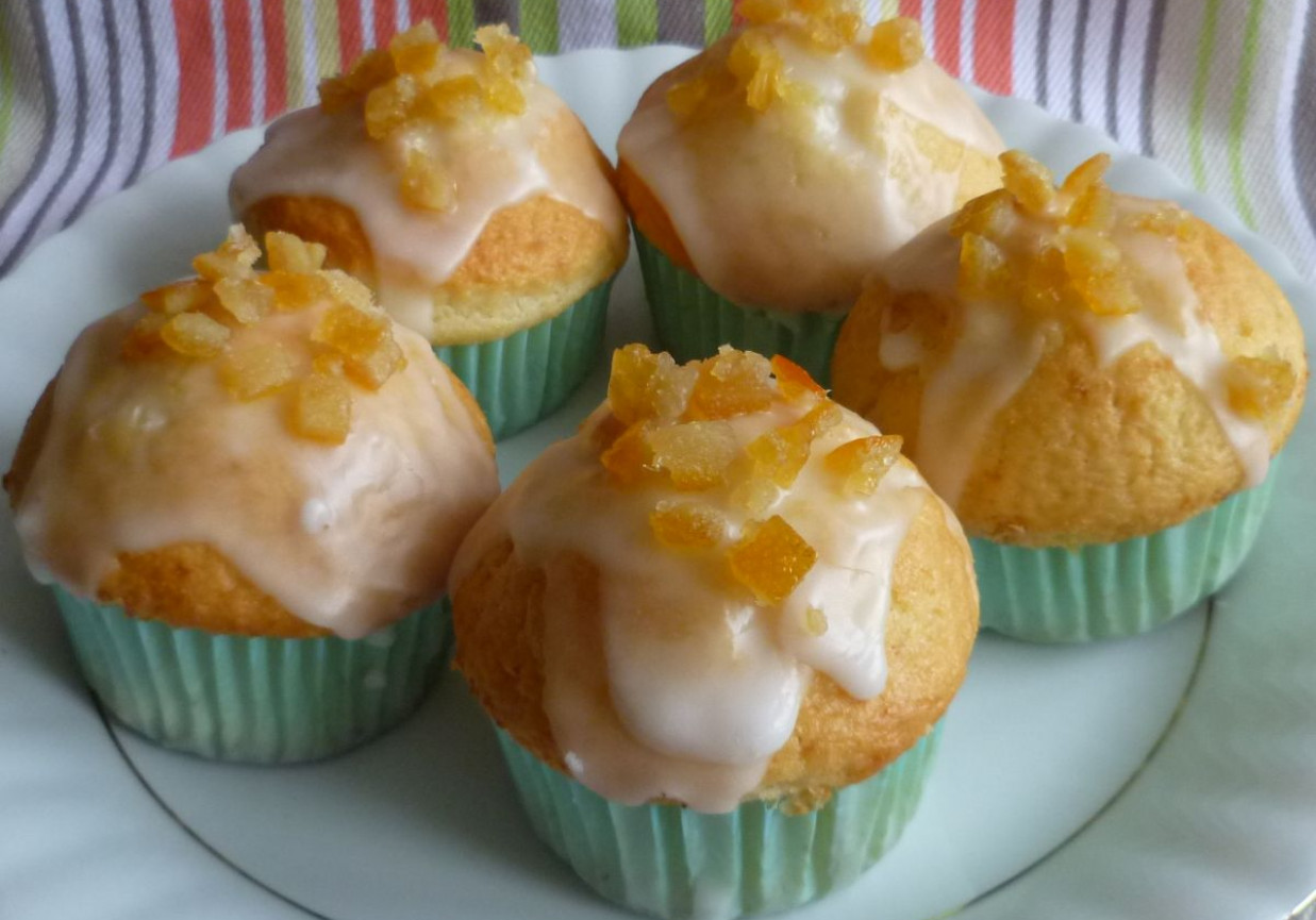 Muffiny pomarańczowe na kefirze  foto
