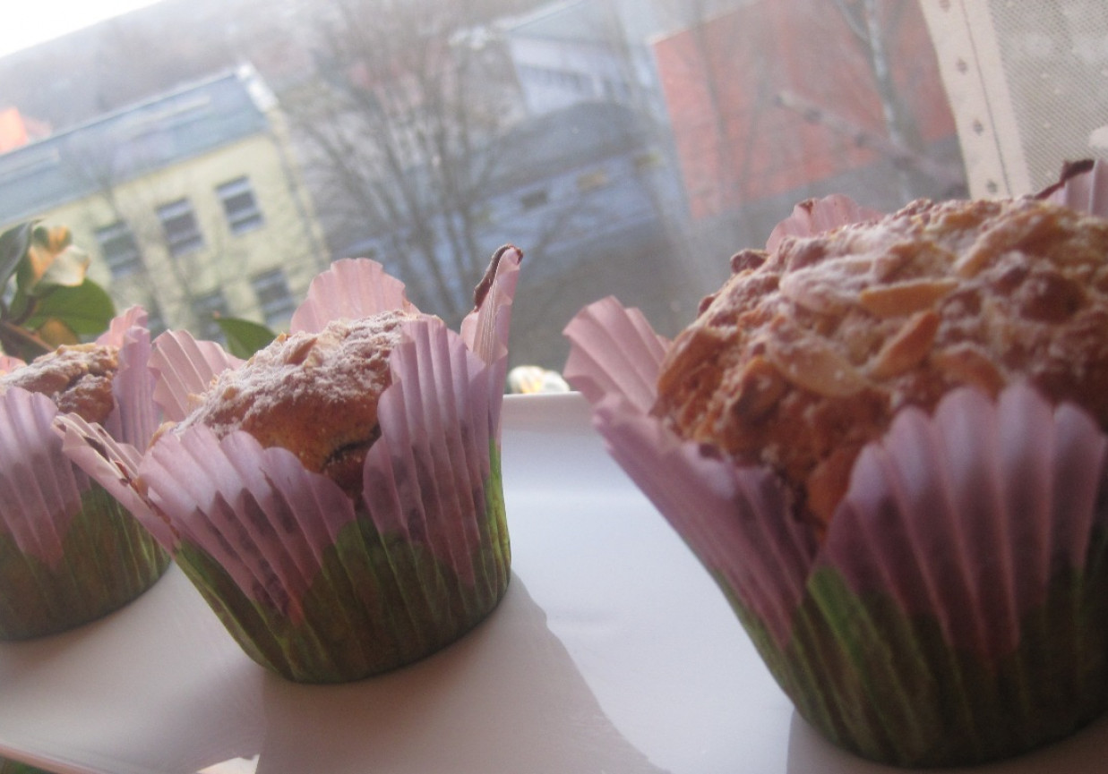 Muffiny w kwiatowych papilotach foto