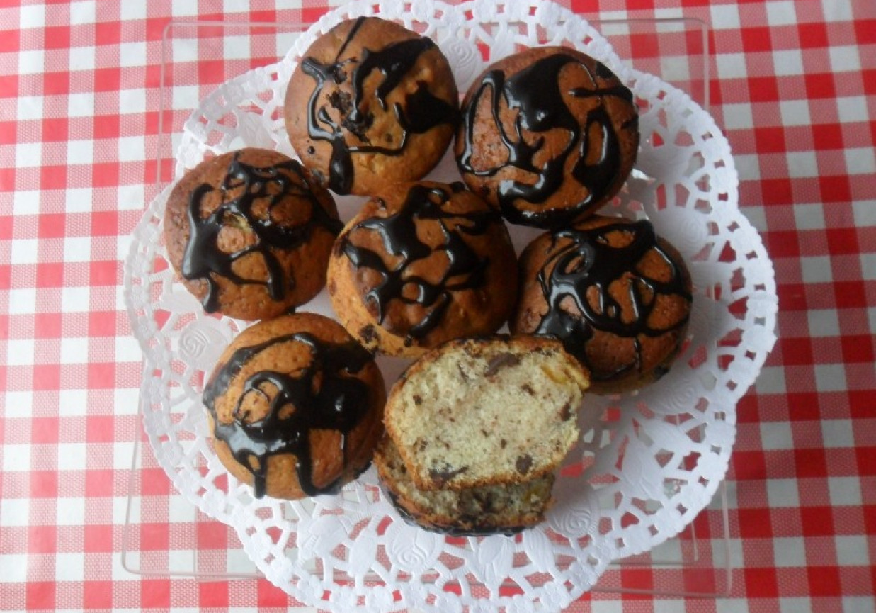 Muffiny z czekoladą i skórką kandyzowaną foto