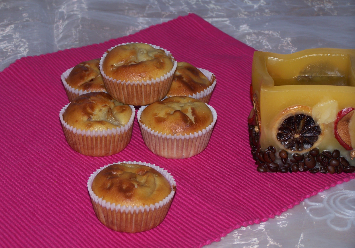 Muffiny z gruszkami i bananami, czyli deser w pół godziny :) foto
