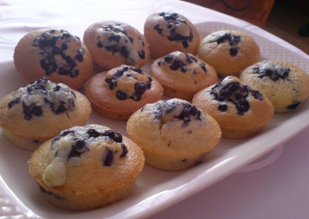 Fotografia przedstawiająca Muffiny z jagodami