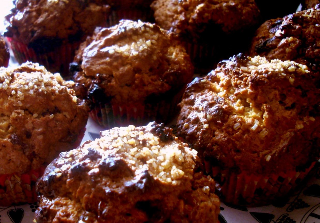 Muffiny z masłem orzechowym i snikersem foto