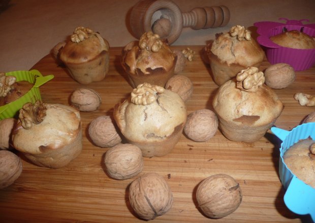 Fotografia przedstawiająca Muffiny z masłem orzechowym