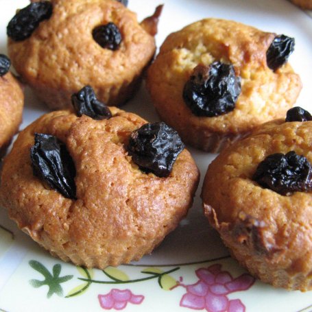 Krok 4 - Muffiny z rodzynkami foto