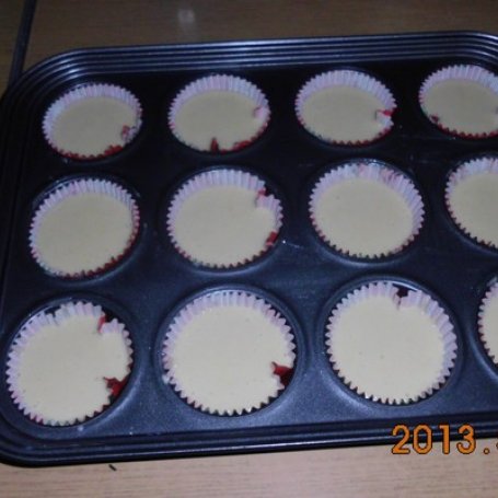 Krok 2 - Muffiny z truskawkami foto