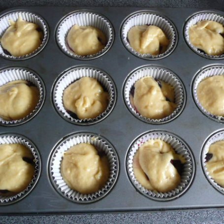 Krok 3 - Muffiny z wiśniowym nadzieniem foto