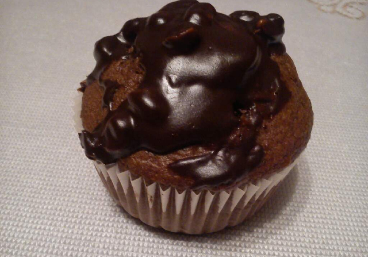 mufinki czekoladowo-bakaliowe foto