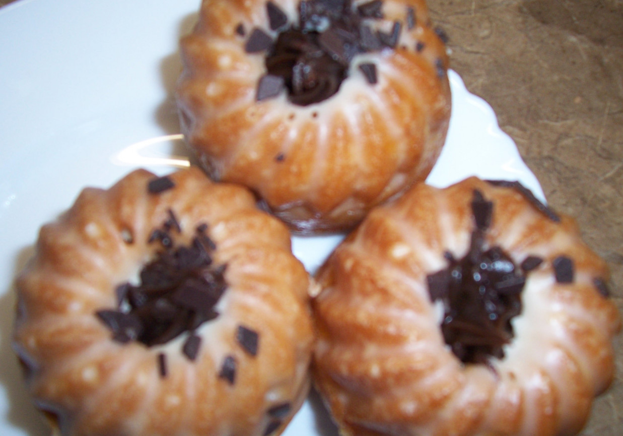 mufinki nadziewane czekoladą foto