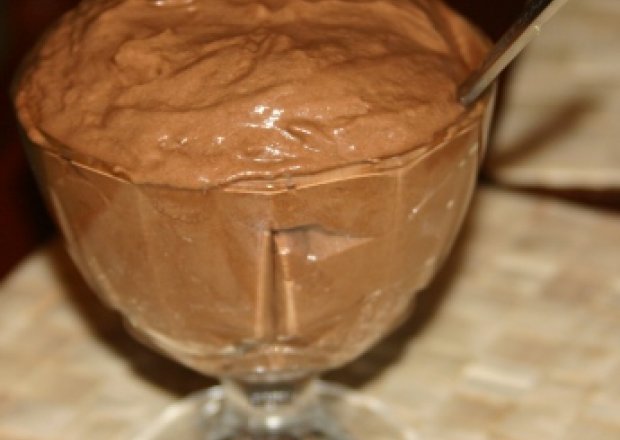Fotografia przedstawiająca mus czekoladowo - kawowy