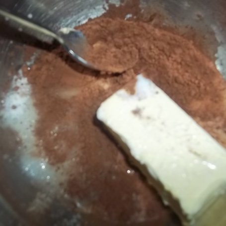 Krok 1 - Mus czekoladowy z bitą śmietaną foto