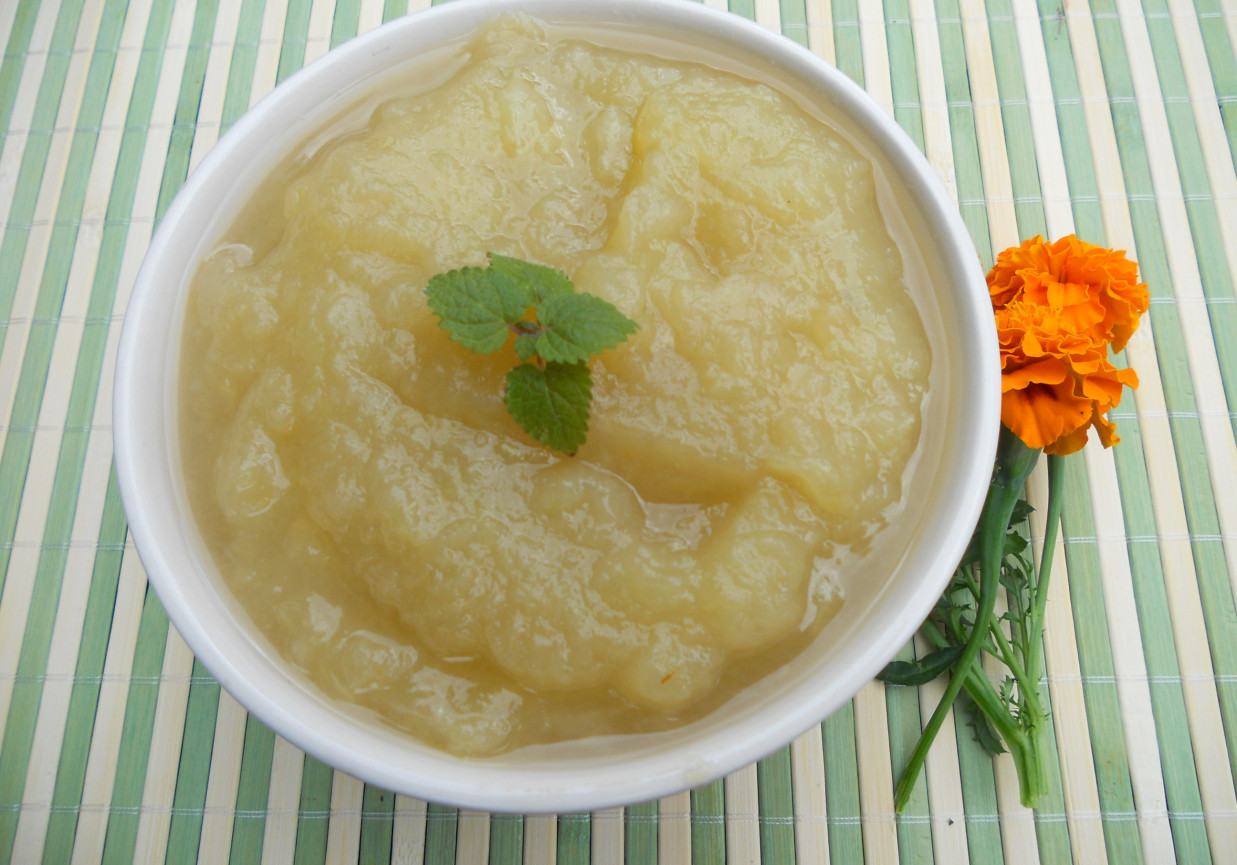 Mus z papierówek foto