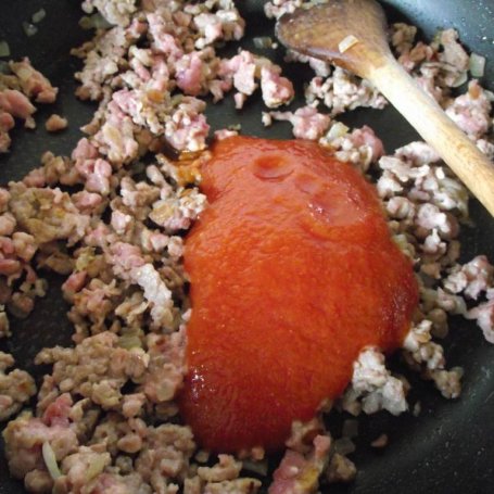 Krok 4 - Muszelki piccolo z mięsno pomidorowym sosem  foto