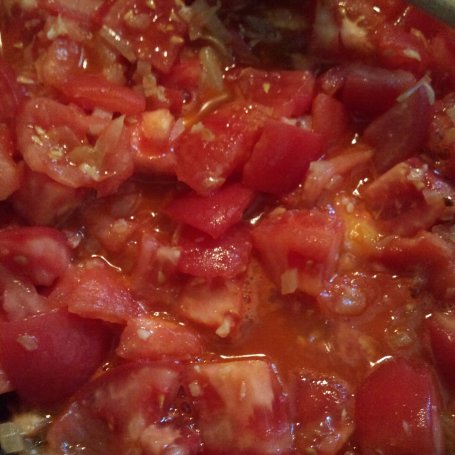Krok 3 - Muszelki w sosie pomidorowym foto